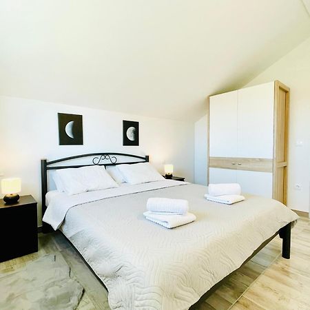 New Apartments Miya - Peroj Beach Extérieur photo