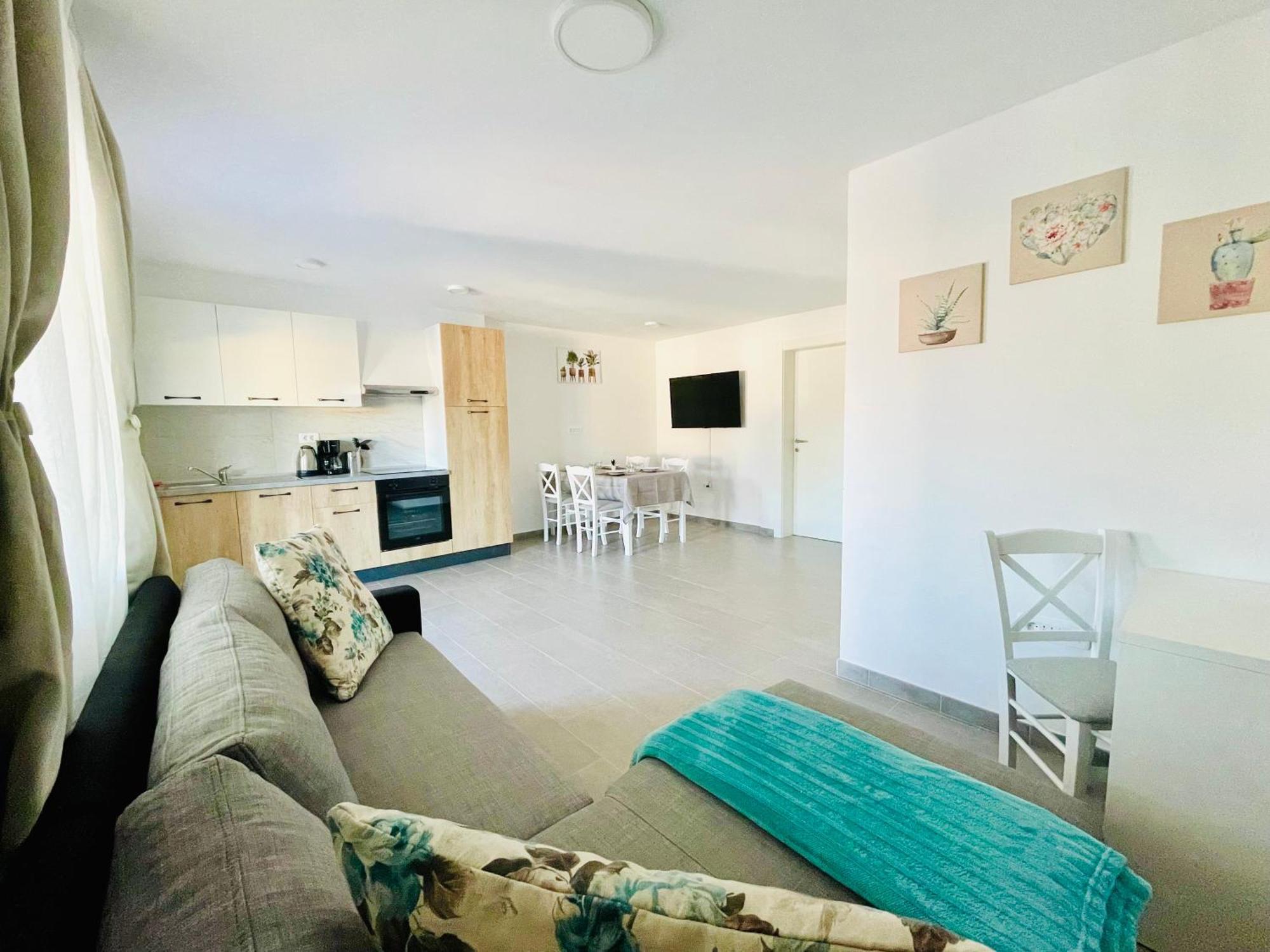 New Apartments Miya - Peroj Beach Extérieur photo