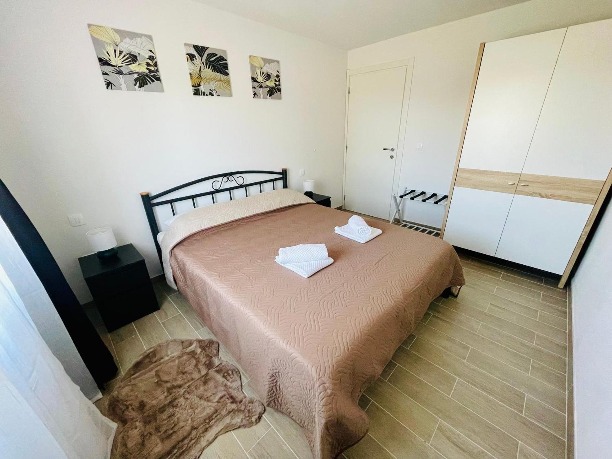 New Apartments Miya - Peroj Beach Extérieur photo