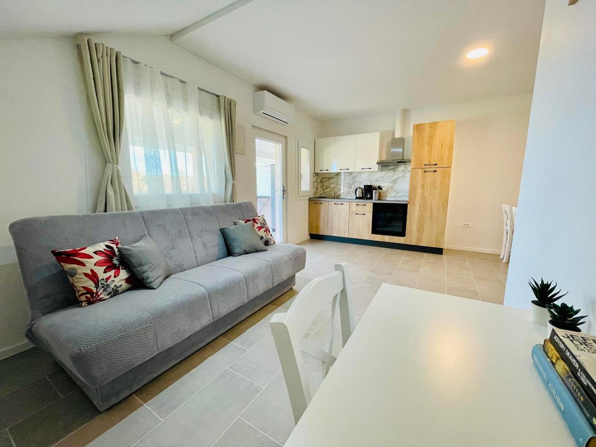 New Apartments Miya - Peroj Beach Extérieur photo